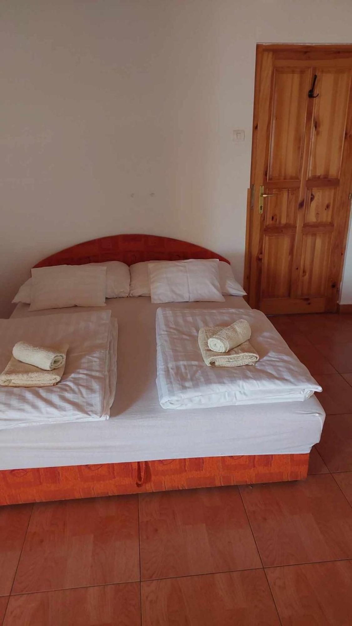 Mediterran Apartman Es Vendeghaz Hajdúszoboszló Exteriér fotografie